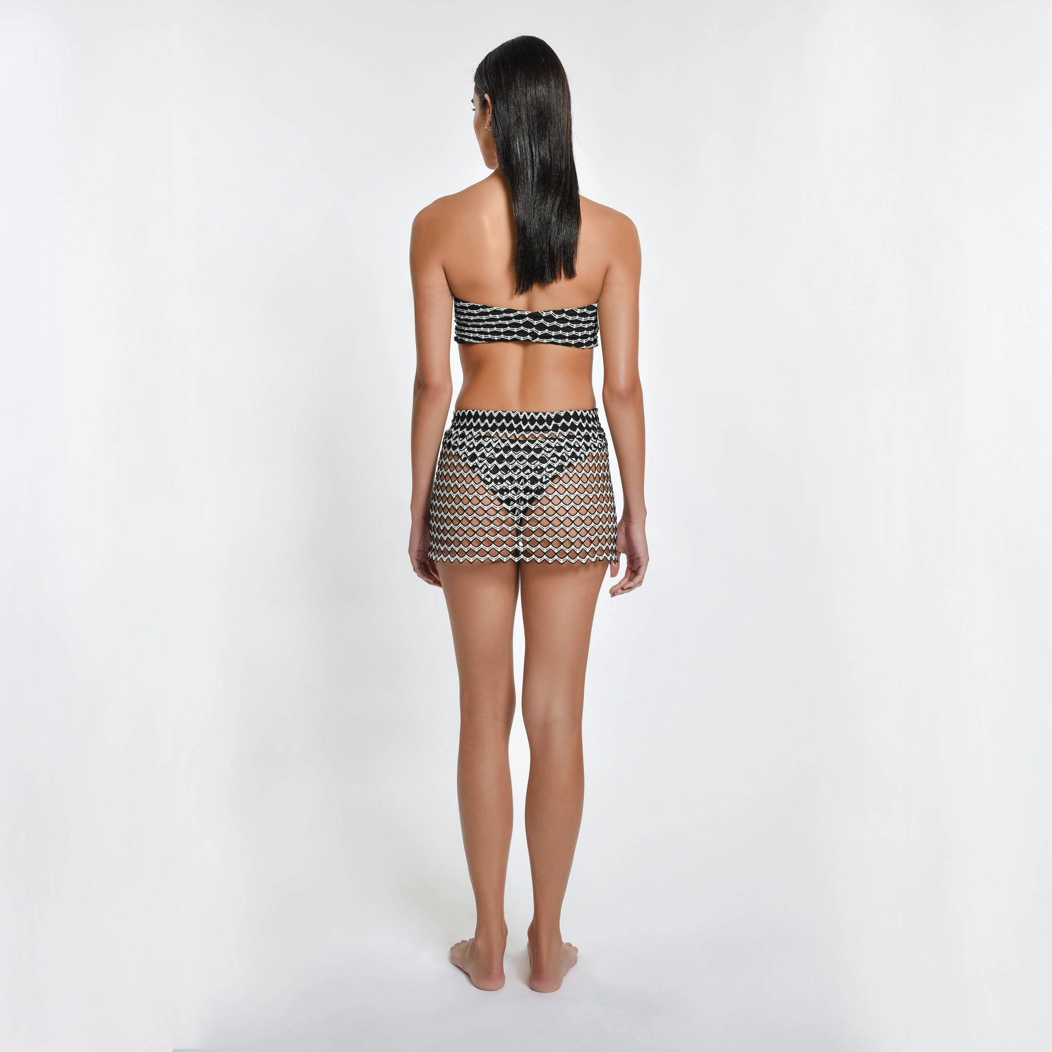 Zuri Mini Skirt: Sommerelegance! Kort og sød, perfekt til solskin og fest. Flot pasform, elsk det!